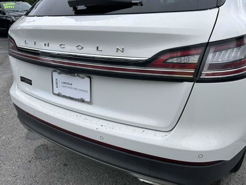Certified 2022 Lincoln Nautilus Reserve AWD/4WD image 4