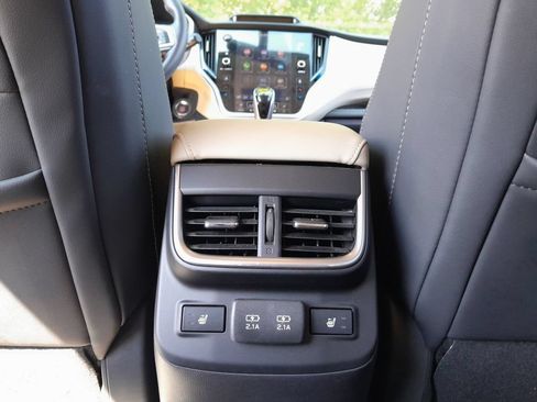 Used 2020 Subaru Outback Limited AWD/4WD image 33