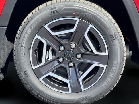 New 2026 Jeep Cherokee Laredo image 30