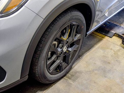 Used 2024 Honda HR-V Sport image 12