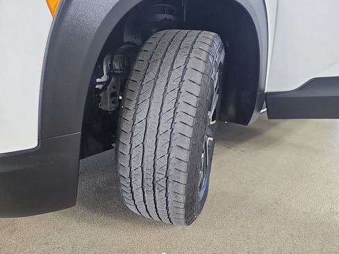 Certified 2024 Chevrolet TrailBlazer ACTIV w/ Driver Confidence Package AWD/4WD image 36