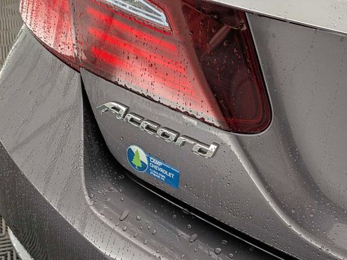 Used 2017 Honda Accord EX-L image 13