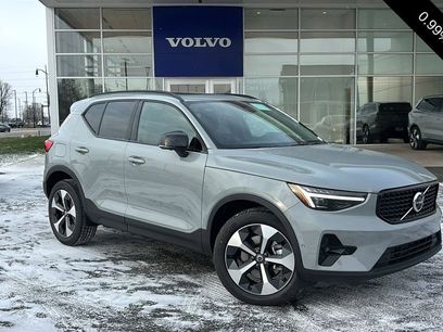New 2026 Volvo XC40 B5 Plus w/ Protection Package Premier