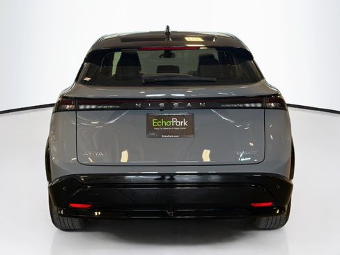 Used 2024 Nissan Ariya AWD image 7