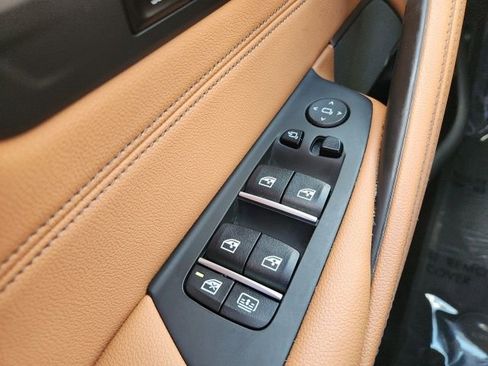 Used 2023 BMW 530i w/ Premium Package image 41