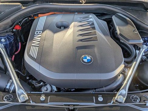 New 2026 BMW 550e xDrive AWD/4WD image 18
