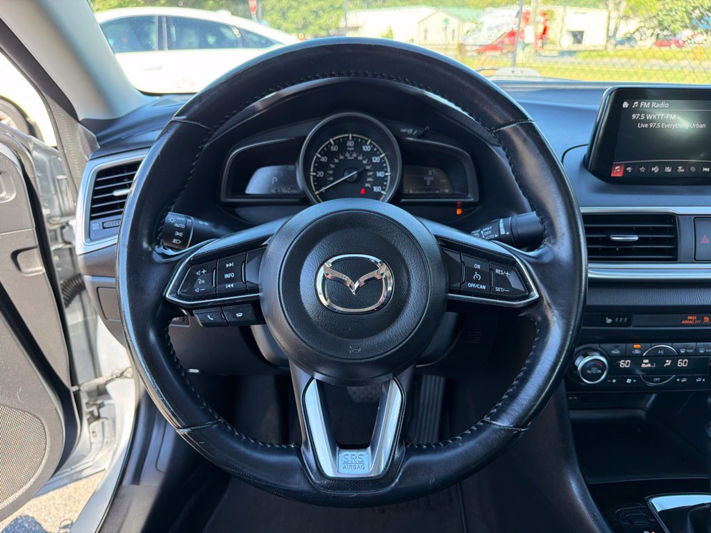 Used 2018 MAZDA MAZDA3 Touring FWD image 15