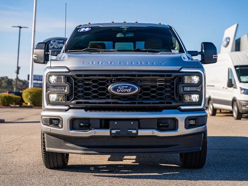 Certified 2024 Ford F250 Lariat w/ Lariat Ultimate Package image 2