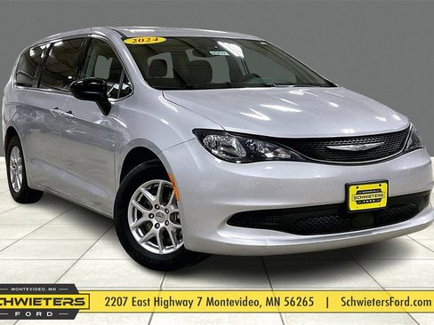 Used 2024 Chrysler Voyager LX image 1