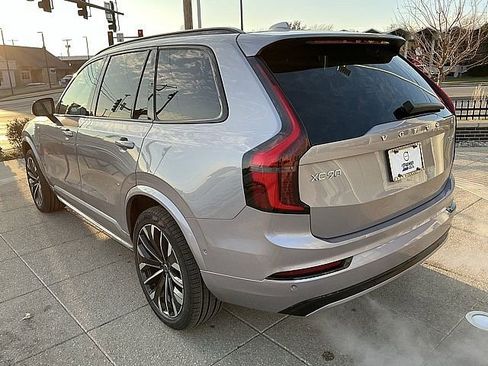 New 2026 Volvo XC90 T8 Ultra w/ Protection Package image 10