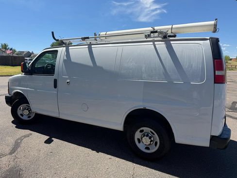 Used 2013 Chevrolet Express 2500 RWD image 2
