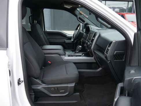 Used 2020 Ford F150 XLT w/ Equipment Group 302A Luxury AWD/4WD image 28