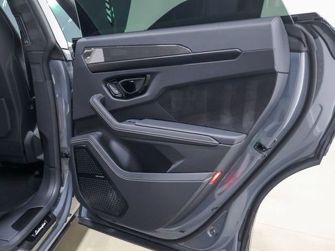 Used 2023 Lamborghini Urus S AWD/4WD image 46