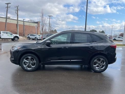 Used 2023 Ford Escape ST-Line image 8
