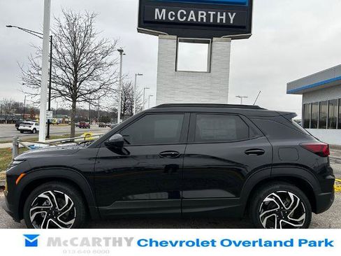 New 2026 Chevrolet TrailBlazer RS w/ Convenience Package FWD image 3