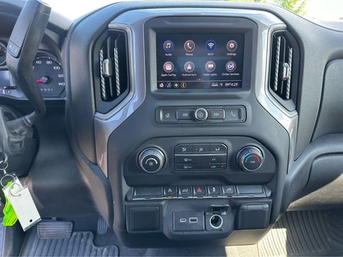 Used 2021 Chevrolet Silverado 1500 Custom AWD/4WD image 12