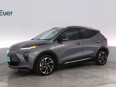Used 2022 Chevrolet Bolt EUV Premier w/ Sun & Sound Package image 15