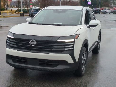 Used 2025 Nissan Kicks SV image 7