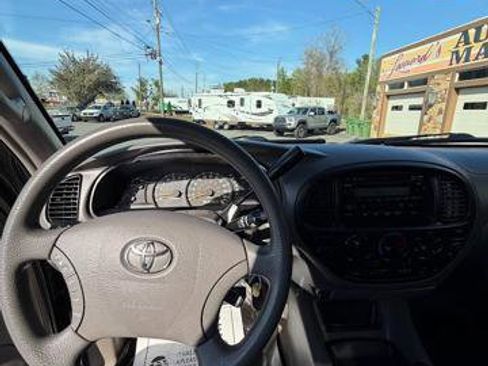 Used 2004 Toyota Tundra Limited image 12