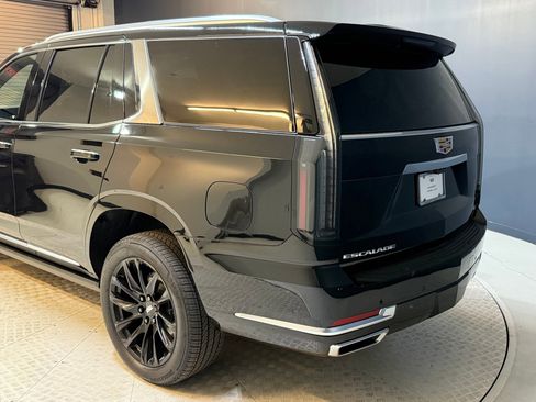 New 2026 Cadillac Escalade Luxury w/ Touring Package image 23