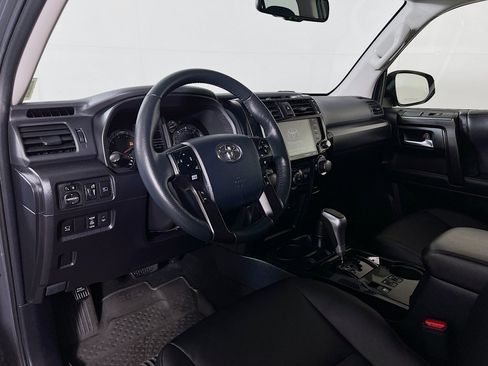 Certified 2024 Toyota 4Runner TRD Off-Road Premium w/ Off Road Premium Plus Package AWD/4WD image 9