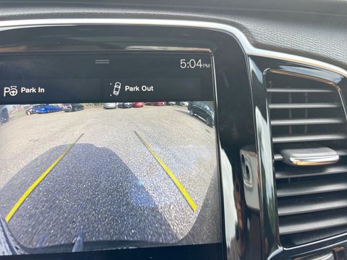 Used 2018 Volvo XC90 T6 Momentum w/ Convenience Package AWD/4WD image 25