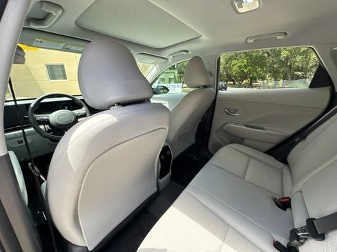 Used 2024 Hyundai Kona Limited FWD image 13