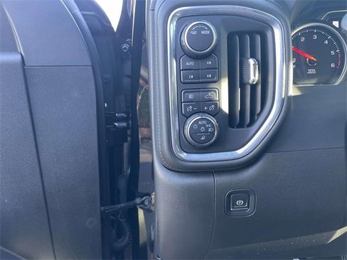 Used 2022 Chevrolet Silverado 1500 High Country w/ Z71 Off-Road Package image 15