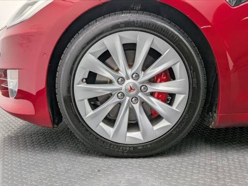 Used 2017 Tesla Model S 90D image 18