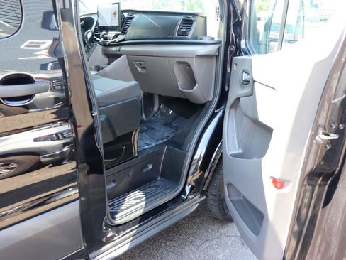 Used 2025 Ford Transit 350 XLT RWD image 15