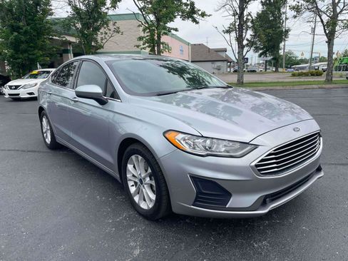 Used 2020 Ford Fusion SE w/ Fleet SE Value Package FWD image 1