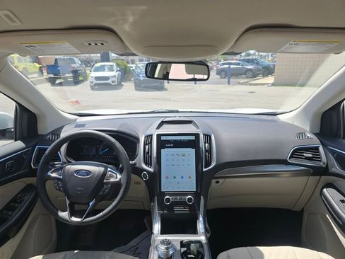 Used 2024 Ford Edge Titanium AWD/4WD image 14