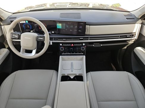 Used 2026 Hyundai Santa Fe SEL FWD image 9