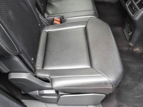 Used 2018 Volkswagen Atlas SE image 33