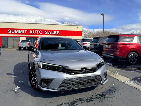 Used 2023 Honda Civic Sport image 2