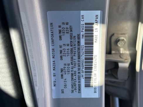 Certified 2025 MAZDA MAZDA3 s FWD image 35