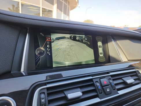 Used 2014 BMW 740Li xDrive AWD/4WD image 28