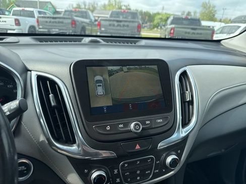 Used 2018 Chevrolet Equinox Premier FWD image 20