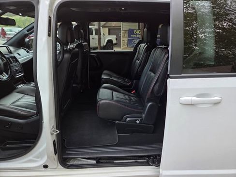 Used 2020 Dodge Grand Caravan GT FWD image 35