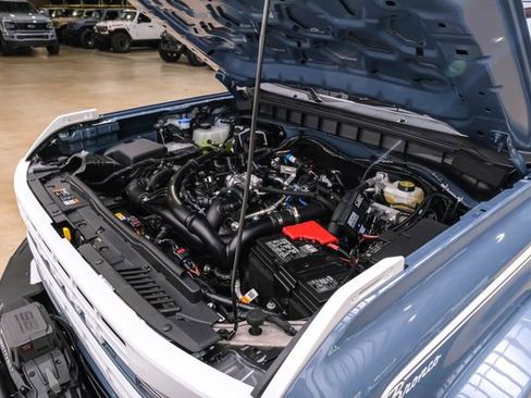 Used 2025 Ford Bronco Heritage Edition AWD/4WD image 28