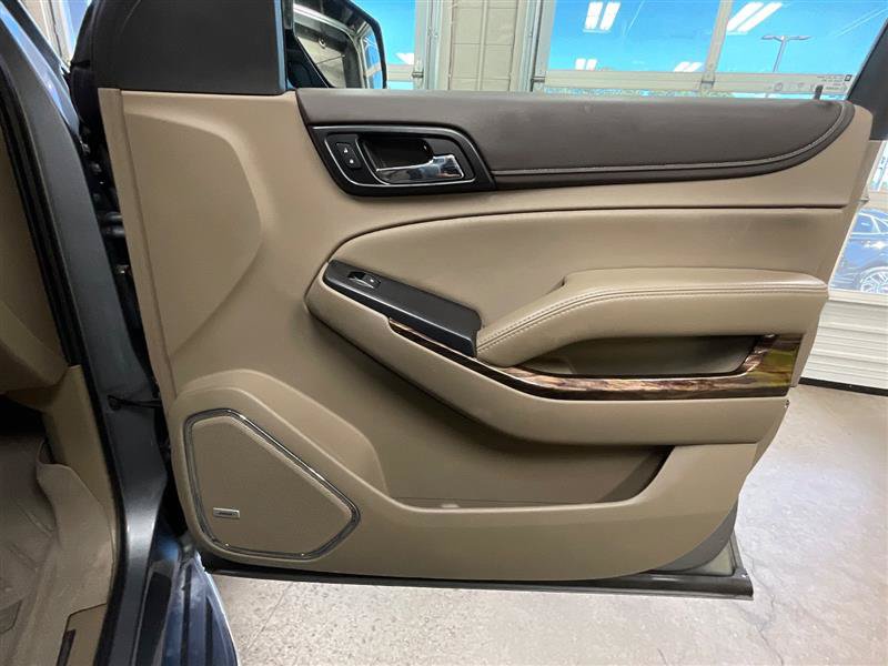 Used 2018 GMC Yukon XL SLT w/ Premium Edition AWD/4WD image 35