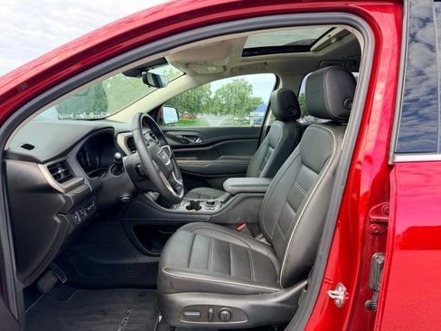Used 2022 GMC Acadia Denali w/ Denali Ultimate Package AWD/4WD image 7