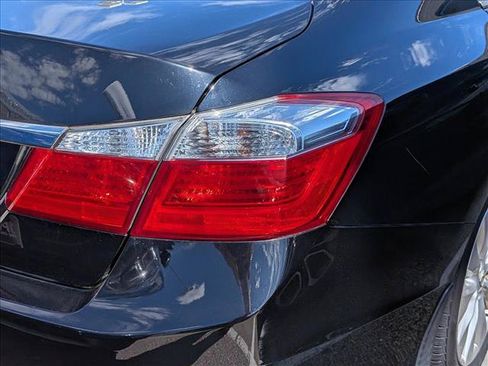Used 2015 Honda Accord EX image 12
