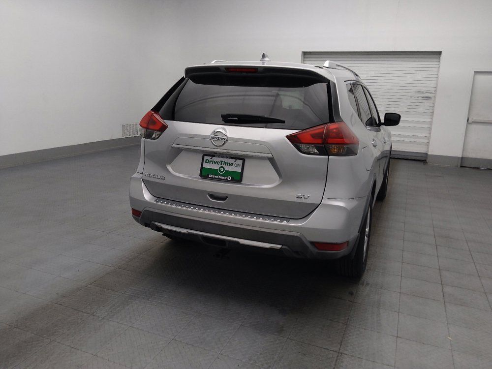 Used 2018 Nissan Rogue SV FWD image 7
