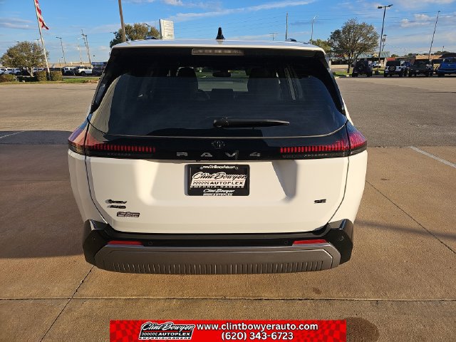 Used 2026 Toyota RAV4 SE AWD/4WD image 4