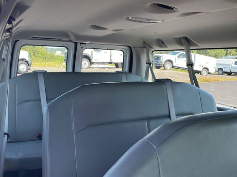 Used 2012 Ford E-350 and Econoline 350 XL RWD image 25