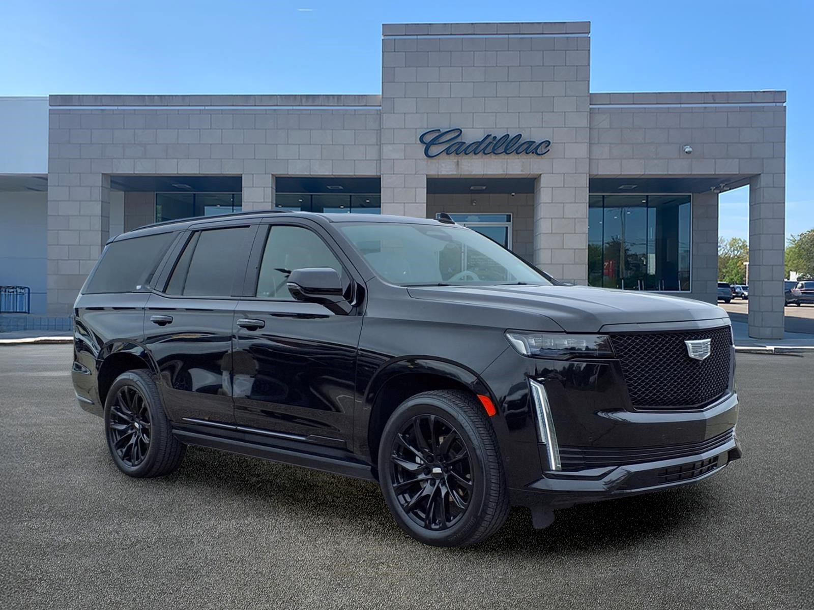 Certified 2023 Cadillac Escalade Sport Platinum w/ LPO, ONYX Package AWD/4WD image 3