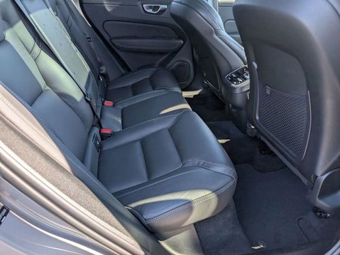 Used 2023 Volvo XC60 B6 Ultimate w/ Climate Package image 45