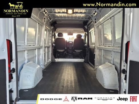 Used 2025 RAM ProMaster 2500 w/ Convenience Group FWD image 19