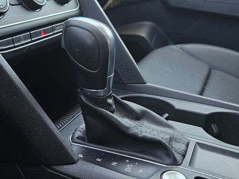 Used 2019 Volkswagen Atlas SE image 12